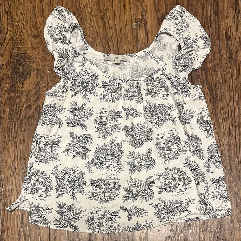 LOFT Black and White small Blouse with Flutter Sleeves, Great Condition
